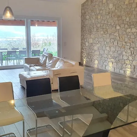 Tenuta Santa Chiara Villa *